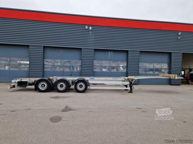 Semirremolque  PORTE CONTAINERS MULTIPOSITION