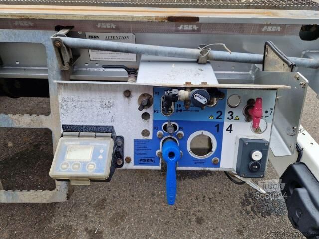 Semitrailer  PORTE CONTAINERS MULTIPOSITION