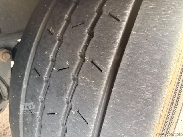 Öppen semitrailer med kapell KRONE 3 Achs Standard TÜV02/26 1.Hand Lasi-Zertifikat