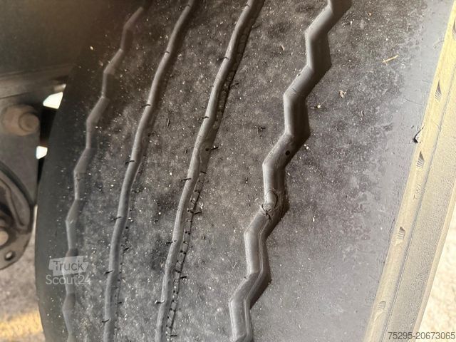 Öppen semitrailer med kapell KRONE 3 Achs Standard TÜV02/26 1.Hand Lasi-Zertifikat