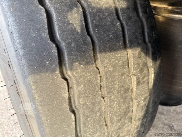 Öppen semitrailer med kapell KRONE 3 Achs Standard TÜV02/26 1.Hand Lasi-Zertifikat