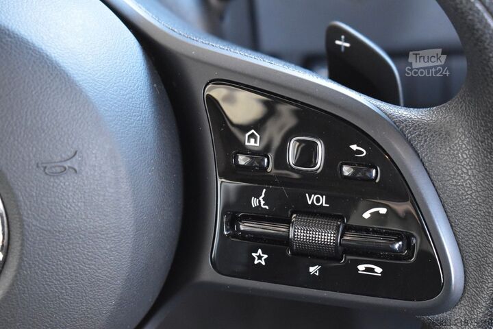 Furgon blaszak MERCEDES-BENZ Sprinter 316 CDI 4x4 7 G-Tronic Mixto L2H2 Navi