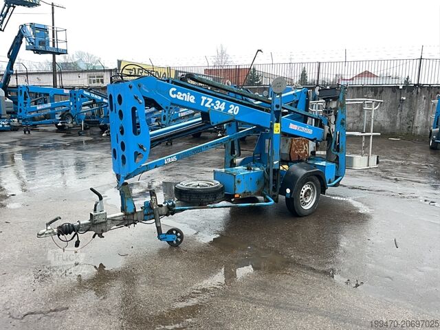 Plataforma elevatória montada em reboque Genie TZ34 (12m)