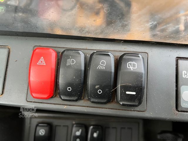 Колёсный экскаватор CATERPILLAR MH3024 / MH 3024 / Greifer / 2018 / 10.735h