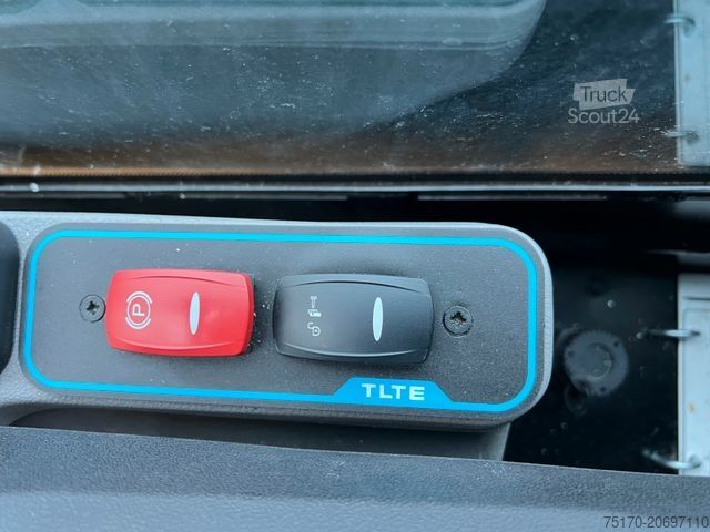 Teleskoparmstapler JCB TLT 35-22E Teletruck / nur 131h! / 2022 / SS