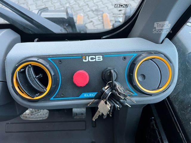 Teleskoparmstapler JCB TLT 35-22E Teletruck / nur 131h! / 2022 / SS