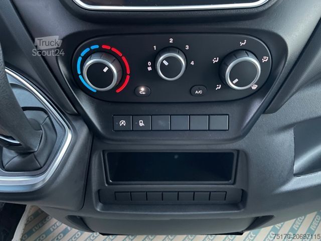 Kombi s prekucnikom IVECO Daily 35S14 A8*R3.450mm*Automatik*Kamera*2Sitze*