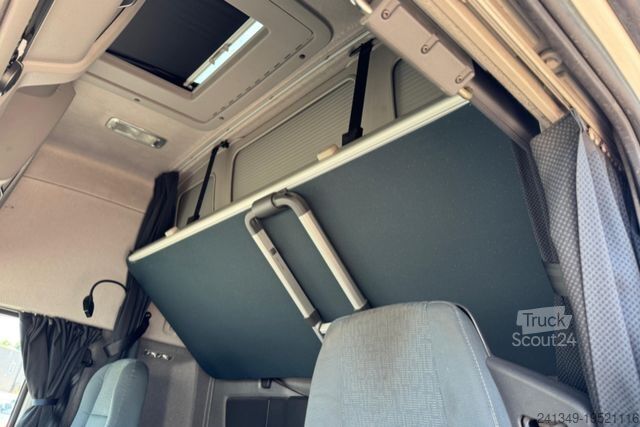 Standart çekici ünitesi VOLVO FH-460 4x2