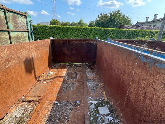 Kontejner s kavljem  CONTAINER SCARRABILE USATO A CIELO APERTO