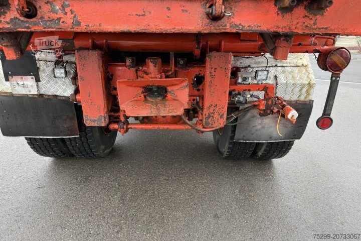 Three-sided tipper truck MAN 19.372 FA 4x4 Moser / Swiss-Vehicle