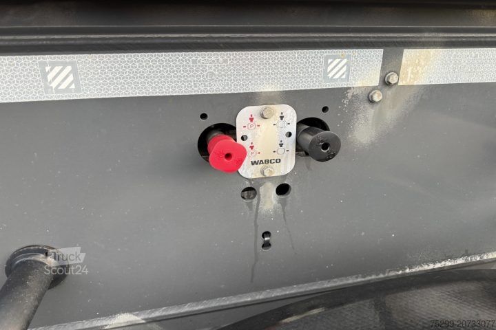 Semiremorcă basculantă Schwarzmüller K-Serie 27m³ / Swiss-Vehicle