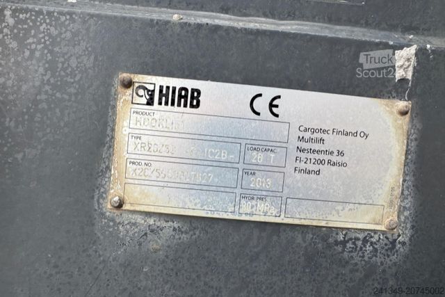 Vozidlo s hákom na kontajnery VOLVO FMX-500 8x4 Tridem Hiab 26T