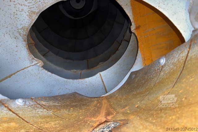 Autobetoniere MAN TGS 32.440 8x4 Liebherr 9m3