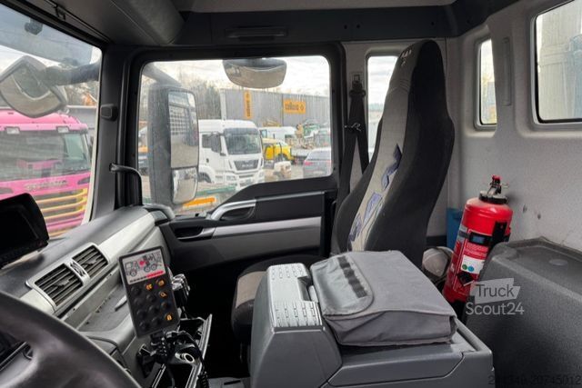 Autobetoniere MAN TGS 32.440 8x4 Liebherr 9m3