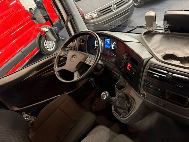 Furgão basculante MERCEDES-BENZ Atego 818 Meiller 3 Seiten Kipper 2xAHK Kipphydr