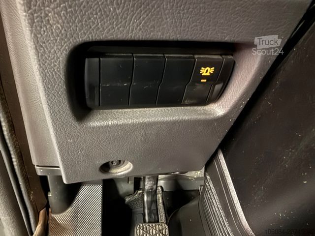 Furgão basculante MERCEDES-BENZ Atego 818 Meiller 3 Seiten Kipper 2xAHK Kipphydr