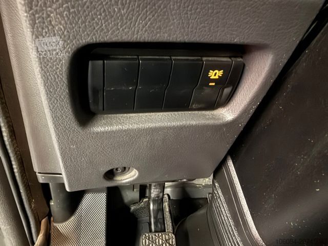 Carrinha basculante trilateral MERCEDES-BENZ Atego 818 Meiller 3 Seiten Kipper 2xAHK Kipphydr