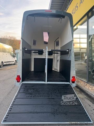 Horse transport trailer HUMBAUR Pegasus 2 Pferdeanhänger 2,4t Neu ALU DS-Klappe