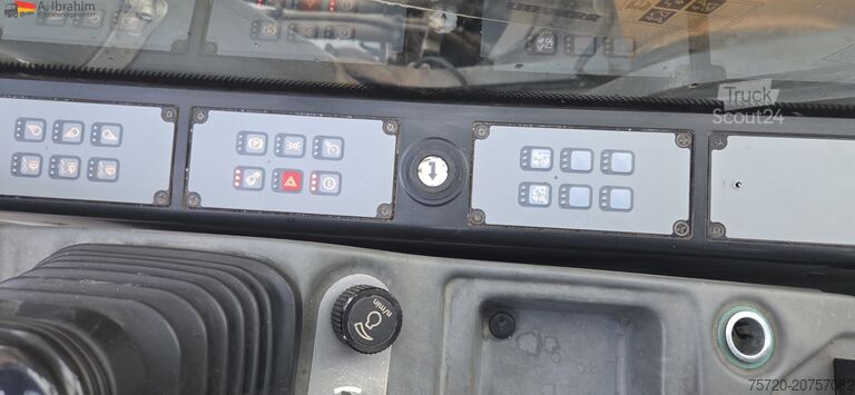 Komercijalno vozilo Liebherr A920 Litronic Schnellwechsler | Likufix | Klima | Hammerhydraulik