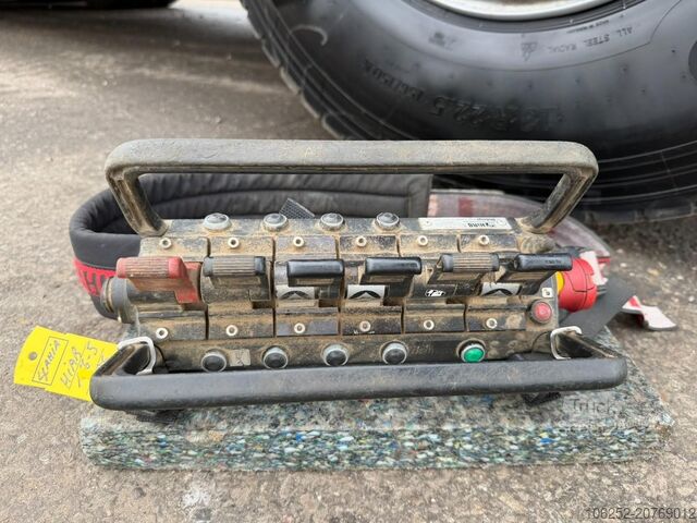 Camião-grua Scania P380 8x4 TRIDEM BAUSTOFF + KRAN HIAB 166 ES-5 H...