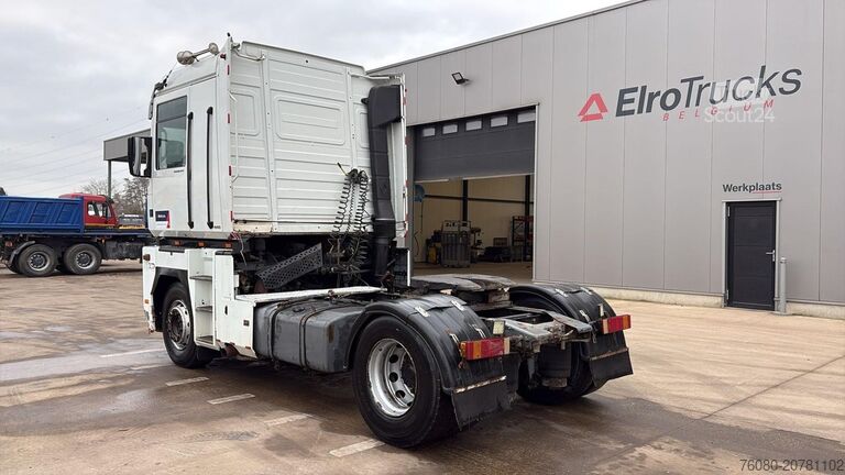 Tracteur standard Renault AE 440 Magnum E-tech (BOITE MANUELLE / MANUAL G...