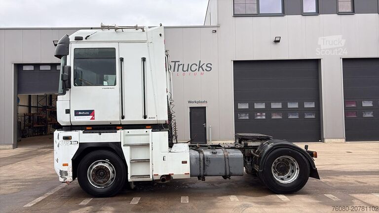 Tracteur standard Renault AE 440 Magnum E-tech (BOITE MANUELLE / MANUAL G...