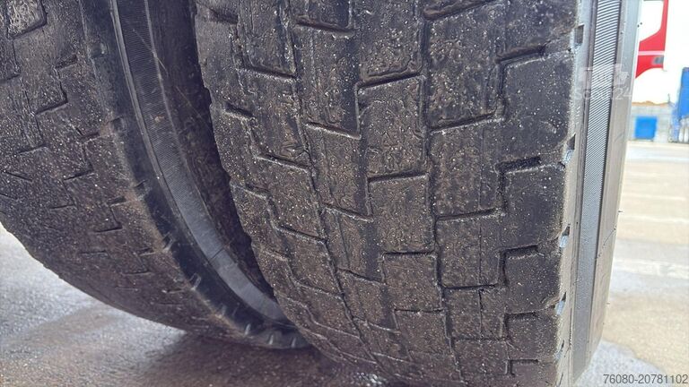 Tracteur standard Renault AE 440 Magnum E-tech (BOITE MANUELLE / MANUAL G...