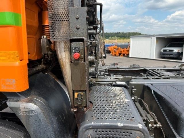 Kravas automašīnas šasija MERCEDES-BENZ Actros 2031 4x4 Hydraulik + Wechselsystem