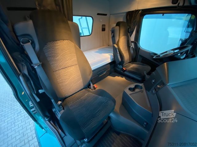 Abrollkipper MERCEDES-BENZ 3245 8x4 Arocs/Tridem | HIAB*Lift/Lenk*Navi*1.Hd