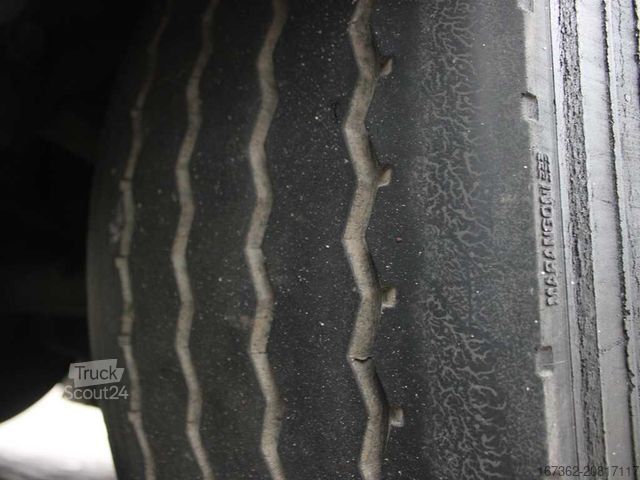 Semirimorchio con telone SCHMITZ CARGOBULL SCB*s3t, 2X LIFTING AXLE, 2X PALLET BASKET