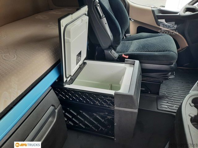 Standardowy ciągnik siodłowy MERCEDES-BENZ 1851 LS BigSpace Kipphydr. Standklima Retarder