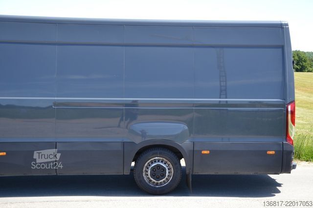 Furgon z wysokim dachem IVECO Daily 35S21 Hoch + Lang