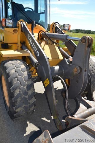 Ładowarka kołowa VOLVO L 30 G Radlader / Schaufel + Gabel / hydr. SW
