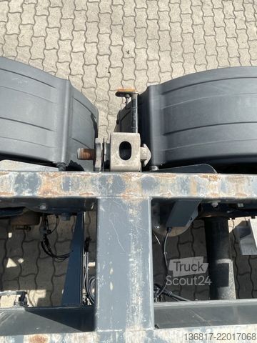 Náves s výmennou nadstavbou BROSHUIS MFCC-HD Chassi ausziehbar 20/2x20/30/40/45/Tank