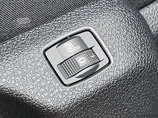 High-roof van PEUGEOT E-EXPERT 75 kWh long range