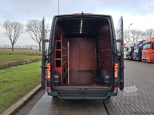 High-roof van VOLKSWAGEN CRAFTER 35 2.0 ac automaat EURO6