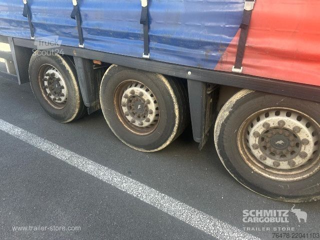 Semi-reboque aberto com lona Schmitz Cargobull Curtainsider Mega