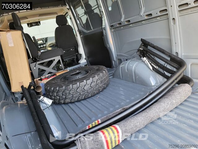 Panel van Iveco Daily 55S18 3.0L 4x4 Automaat L2H2 3,5t Trekhaa...