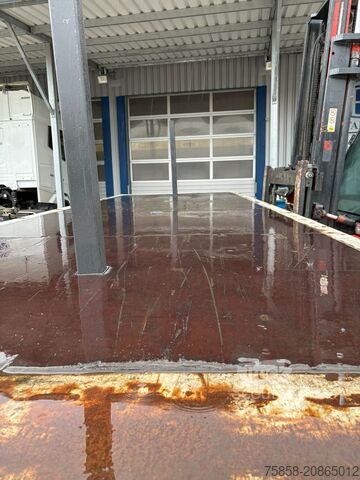 Swap body open Krone Plattform 7,82m mit Steckrungen mittig