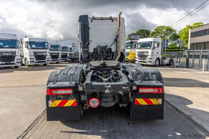 Standaard-SZM VOLVO FH 500 -6X4