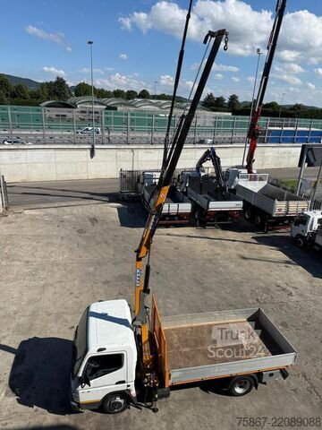 Kamion sa fiksnom sandukom Mitsubishi Canter 3C15
