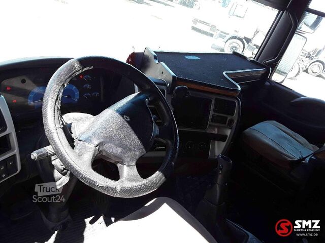 Tracteur standard Renault Magnum 440