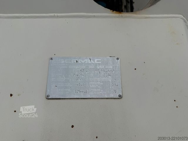 Autočerpadlo na beton MERCEDES-BENZ AROCS 3742 8x4 Euro 6 Sermac 5Z42