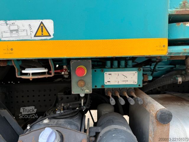 Autočerpadlo na beton MERCEDES-BENZ AROCS 3742 8x4 Euro 6 Sermac 5Z42