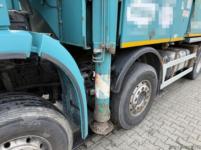 Autočerpadlo na beton MERCEDES-BENZ AROCS 3742 8x4 Euro 6 Sermac 5Z42
