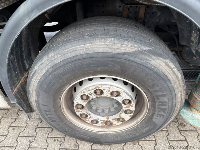 Autočerpadlo na beton MERCEDES-BENZ AROCS 3742 8x4 Euro 6 Sermac 5Z42