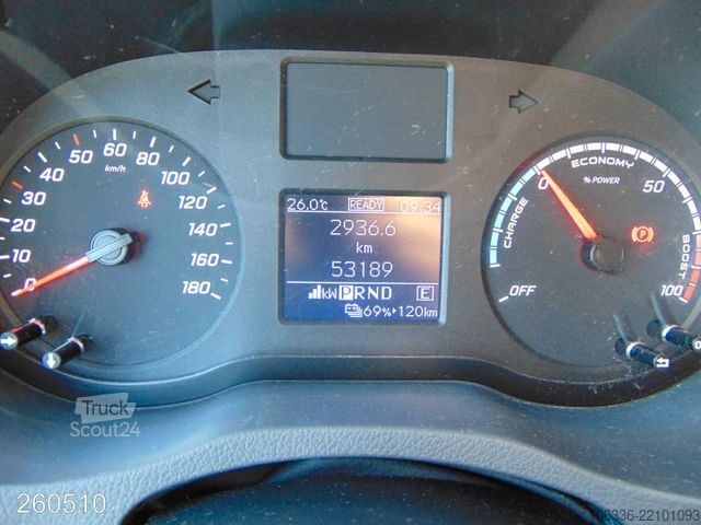 Dodávka s vysokou strechou MERCEDES-BENZ Mercedes eSprinter 312 Klima-Kamera-Regalsystem