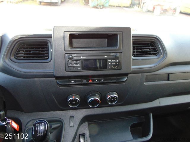Dodávka s vysokou strechou RENAULT Master 2.3 dCi 135 L3H3 -Kamera-
