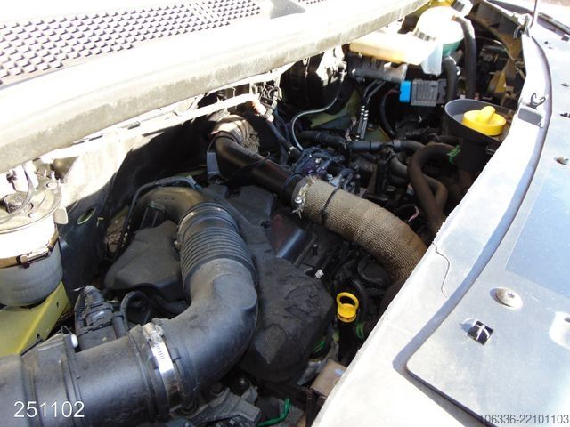 Dodávka s vysokou strechou RENAULT Master 2.3 dCi 135 L3H3 -Kamera-
