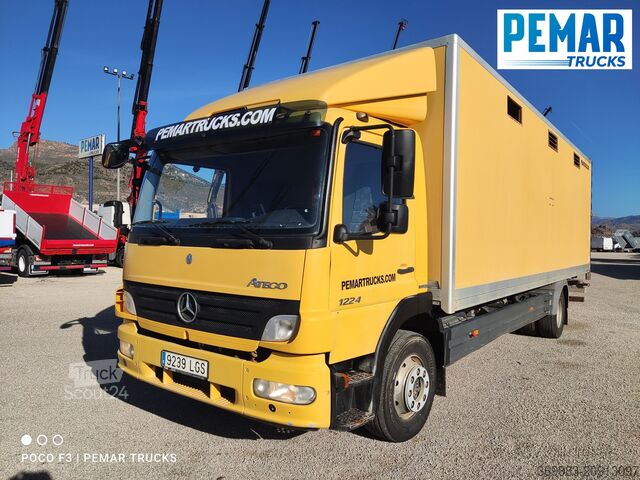 Cattle truck MERCEDES BENZ ATEGO 1224 CAJA CERRADA GANADERO 12T